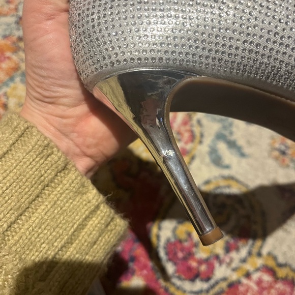 Jessica Simpson Silver Rhinestone stiletto pumps - Picture 5 of 8